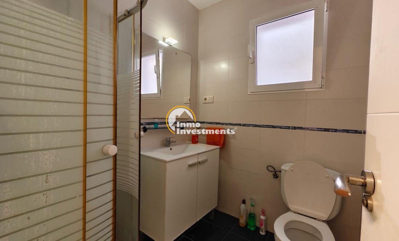 Resale - Apartment - Torrevieja - Estacion de autobuses