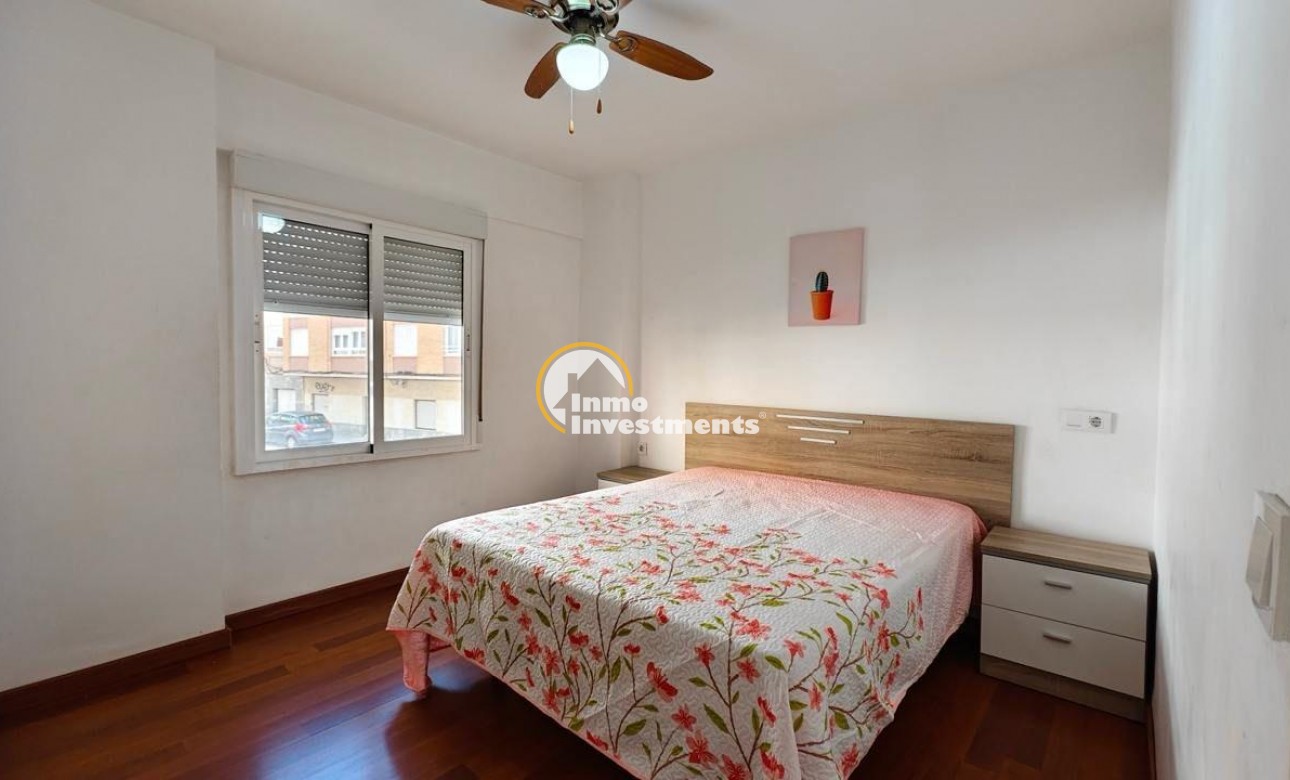 Resale - Apartment - Torrevieja - Estacion de autobuses