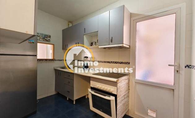 Resale - Apartment - Torrevieja - Estacion de autobuses