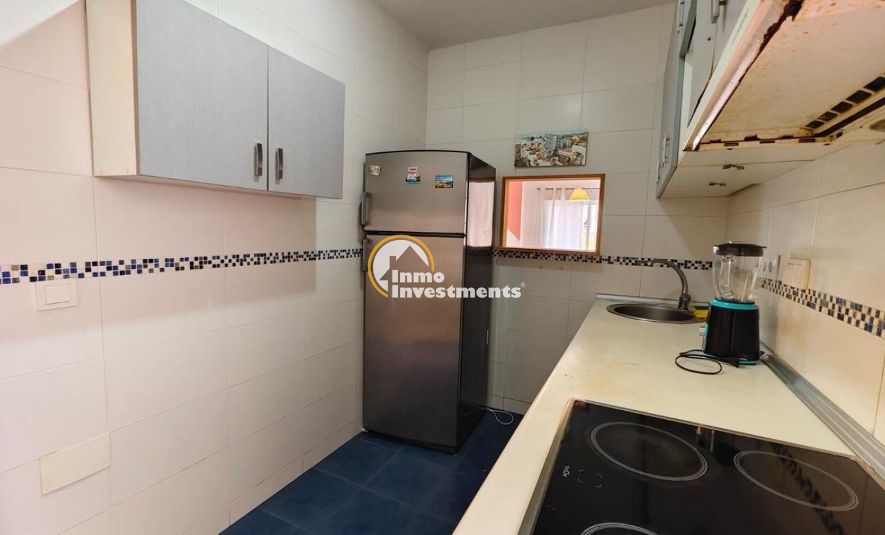 Resale - Apartment - Torrevieja - Estacion de autobuses