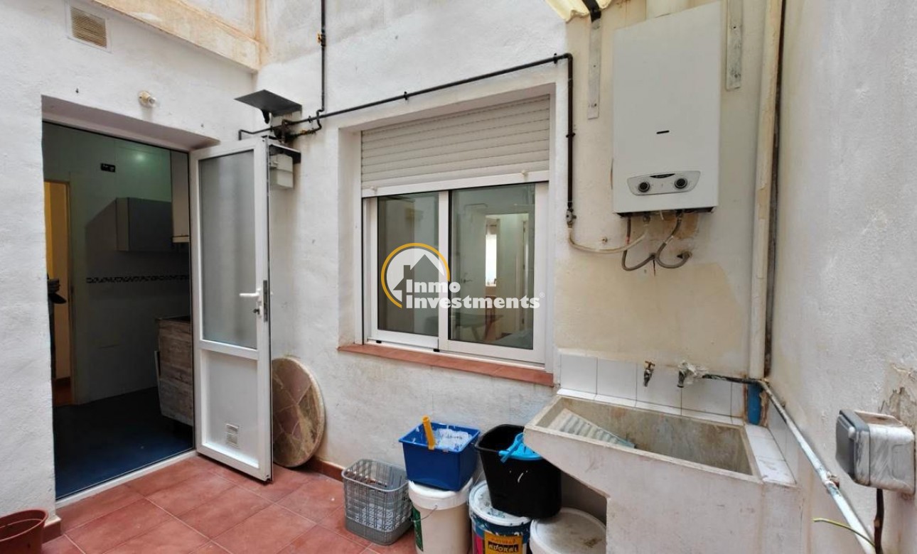 Resale - Apartment - Torrevieja - Estacion de autobuses