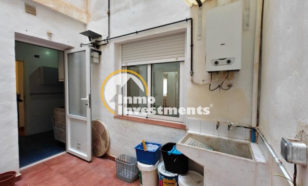 Resale - Apartment - Torrevieja - Estacion de autobuses