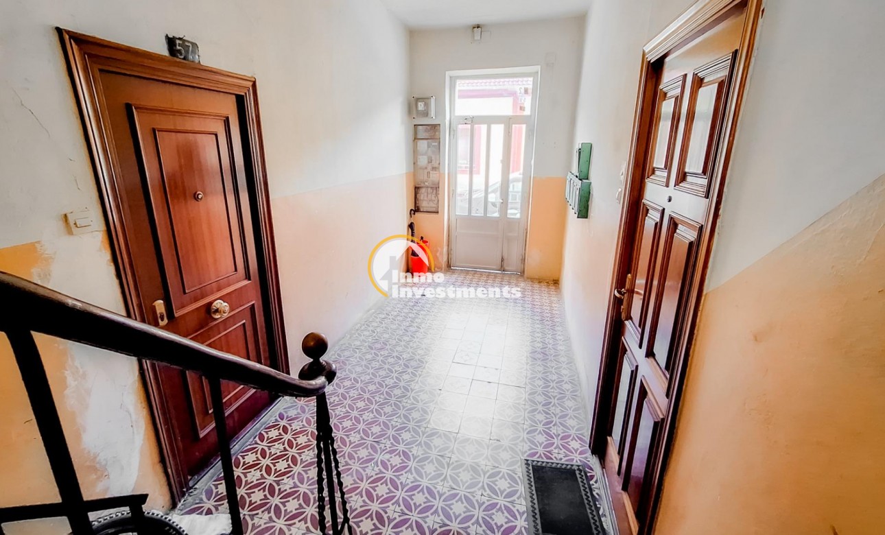 Resale - Apartment - Oviedo - Trubia