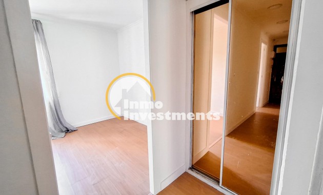 Resale - Apartment - Oviedo - Trubia