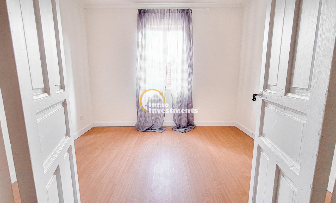 Resale - Apartment - Oviedo - Trubia