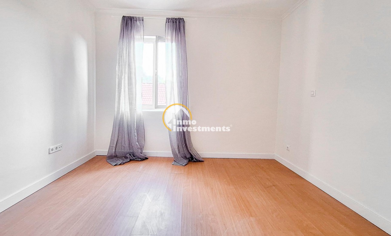 Resale - Apartment - Oviedo - Trubia