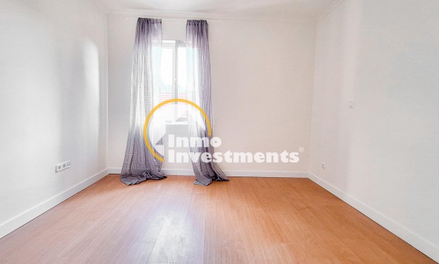 Resale - Apartment - Oviedo - Trubia