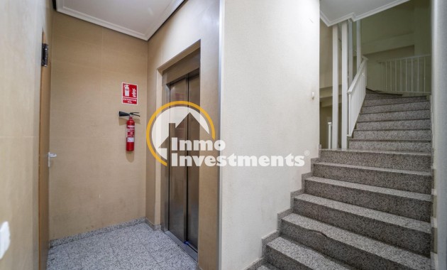 Reventa - Apartamento - Torrevieja - Acequion