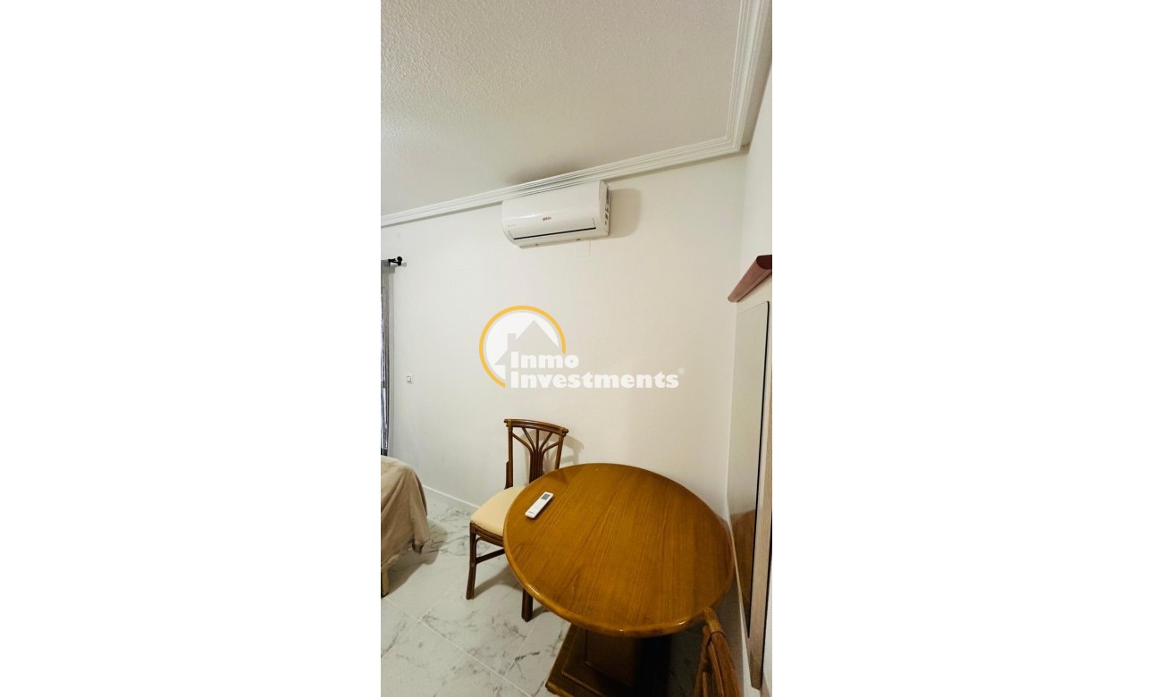 Reventa - Apartamento - Torrevieja - Acequion