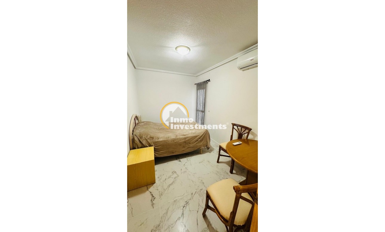 Reventa - Apartamento - Torrevieja - Acequion