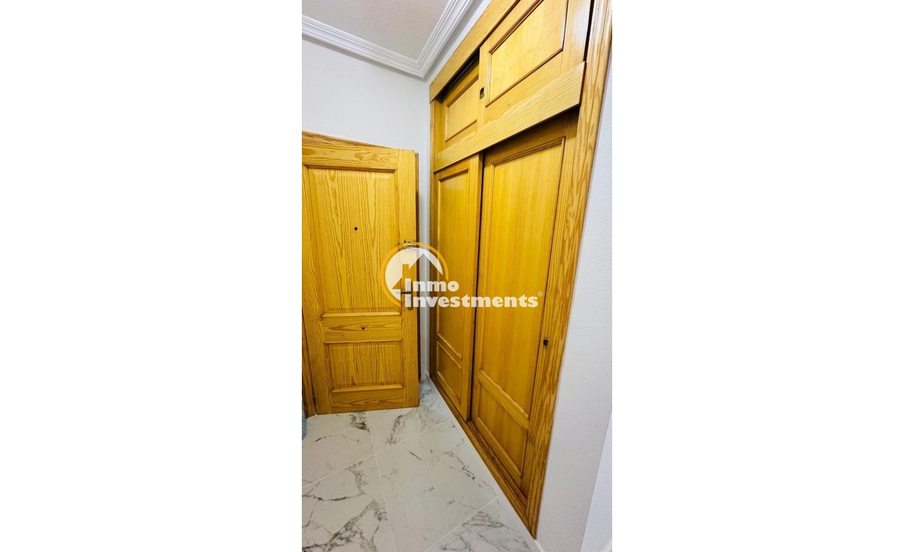 Reventa - Apartamento - Torrevieja - Acequion