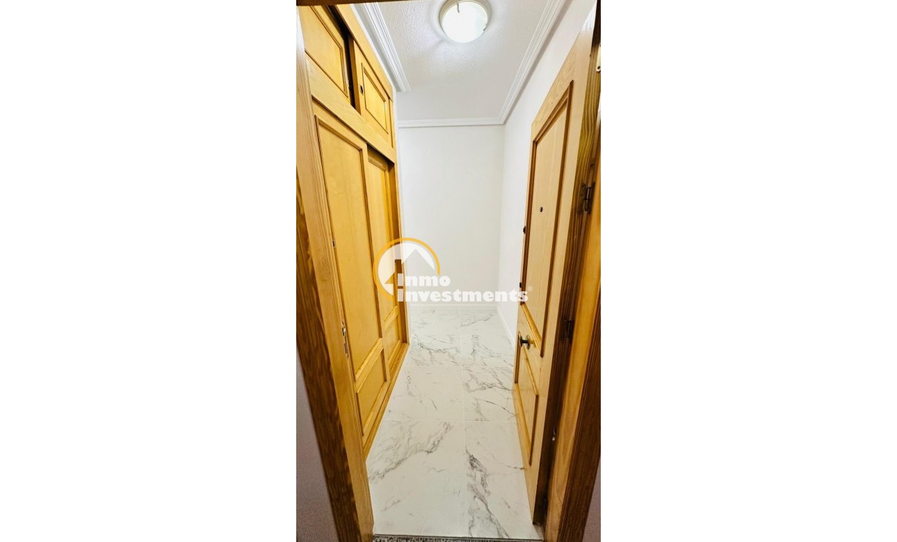Reventa - Apartamento - Torrevieja - Acequion