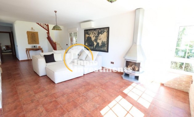 Resale - Villa - Villamartin - Plaza