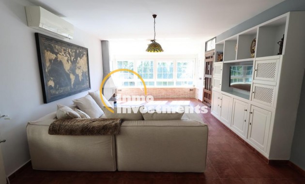 Resale - Villa - Villamartin - Plaza