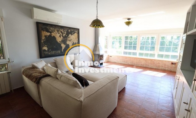 Resale - Villa - Villamartin - Plaza