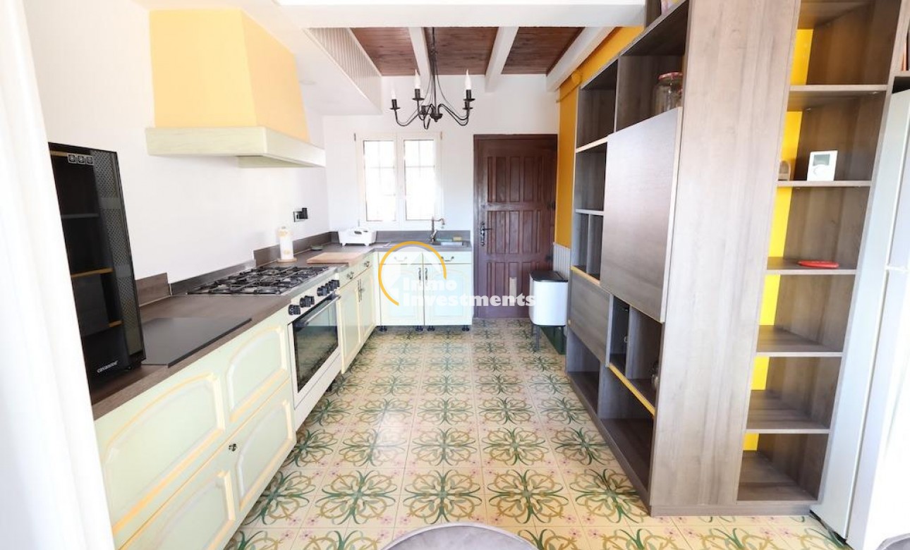 Resale - Villa - Villamartin - Plaza