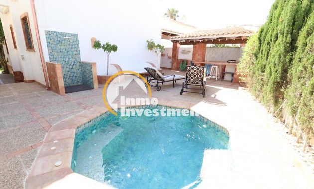 Resale - Villa - Villamartin - Plaza