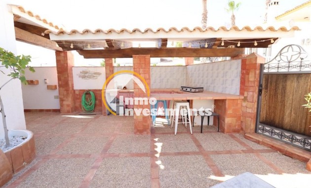 Resale - Villa - Villamartin - Plaza