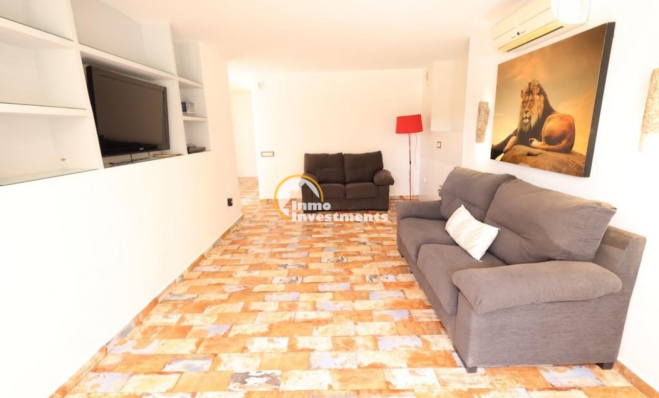 Resale - Villa - Villamartin - Plaza