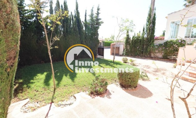 Resale - Villa - Villamartin - Plaza