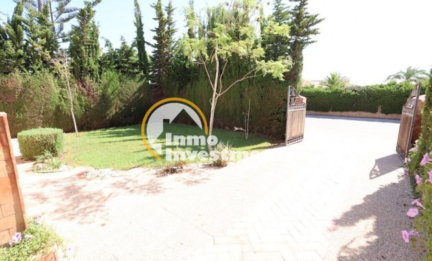 Resale - Villa - Villamartin - Plaza