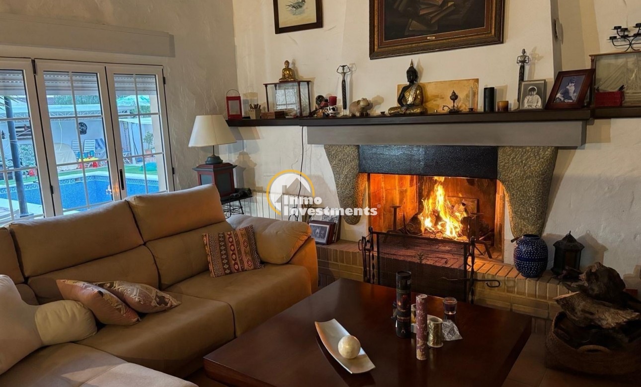 Resale - Villa - Torrevieja - Los Balcones - Los Altos del Edén