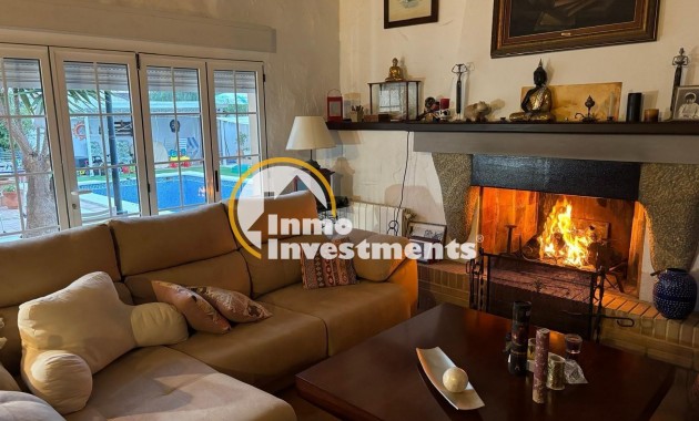 Resale - Villa - Torrevieja - Los Balcones - Los Altos del Edén