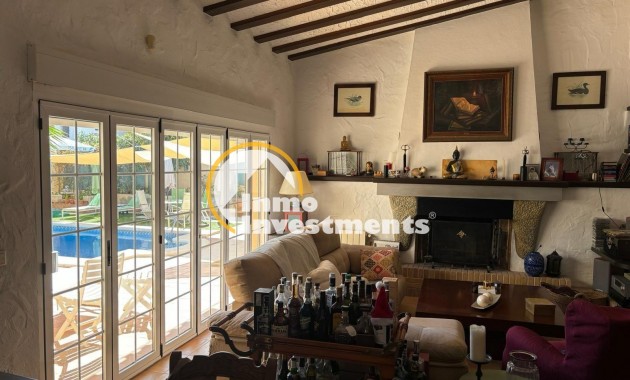 Resale - Villa - Torrevieja - Los Balcones - Los Altos del Edén