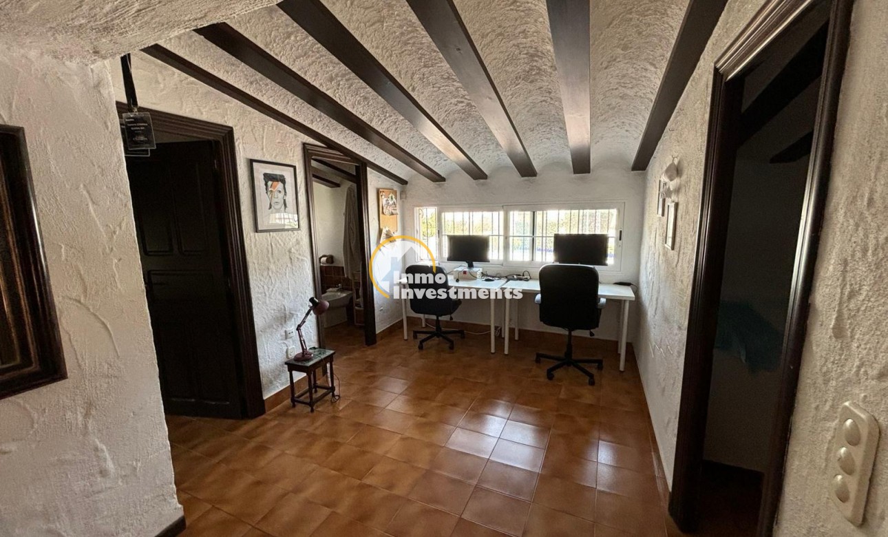 Resale - Villa - Torrevieja - Los Balcones - Los Altos del Edén