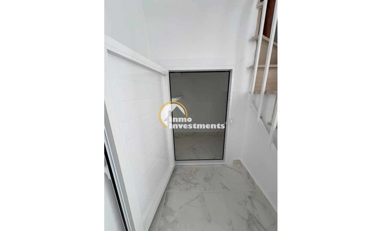 Resale - Villa - Torrevieja - Los Balcones - Los Altos del Edén