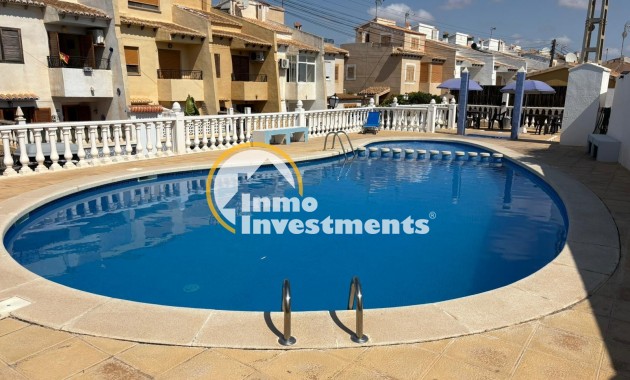 Resale - Villa - Torrevieja - Los Balcones - Los Altos del Edén