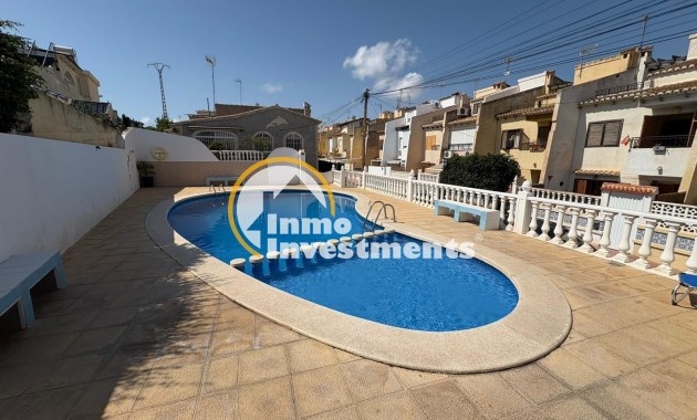 Resale - Villa - Torrevieja - Los Balcones - Los Altos del Edén