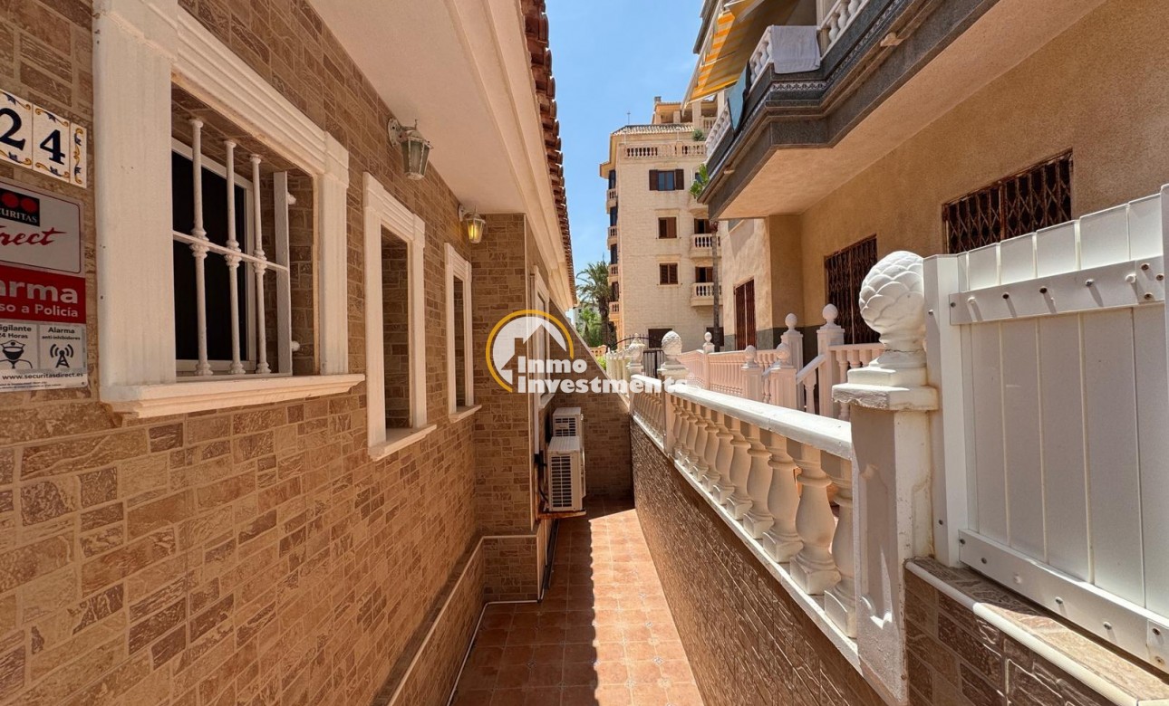 Reventa - Chalet independiente - Guardamar del Segura - Urbanizaciones