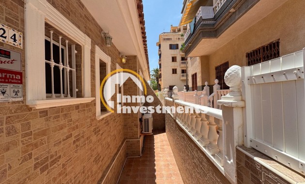 Reventa - Chalet independiente - Guardamar del Segura - Urbanizaciones