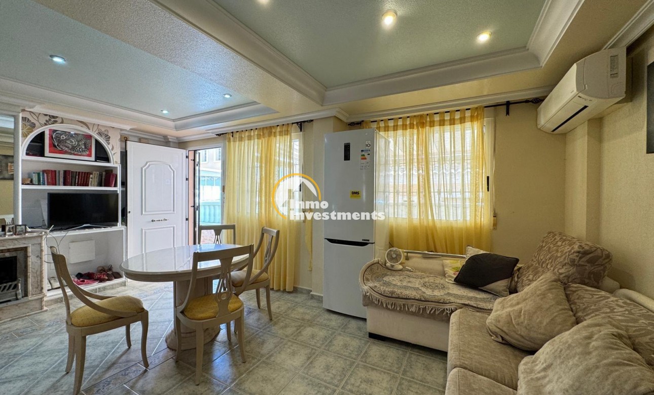 Reventa - Chalet independiente - Guardamar del Segura - Urbanizaciones