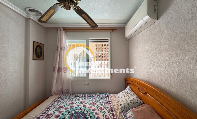 Reventa - Chalet independiente - Guardamar del Segura - Urbanizaciones