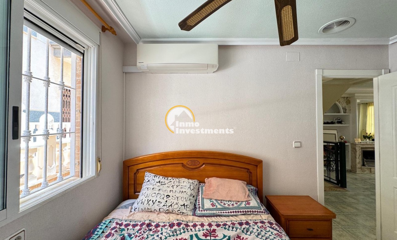 Reventa - Chalet independiente - Guardamar del Segura - Urbanizaciones