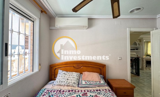 Reventa - Chalet independiente - Guardamar del Segura - Urbanizaciones