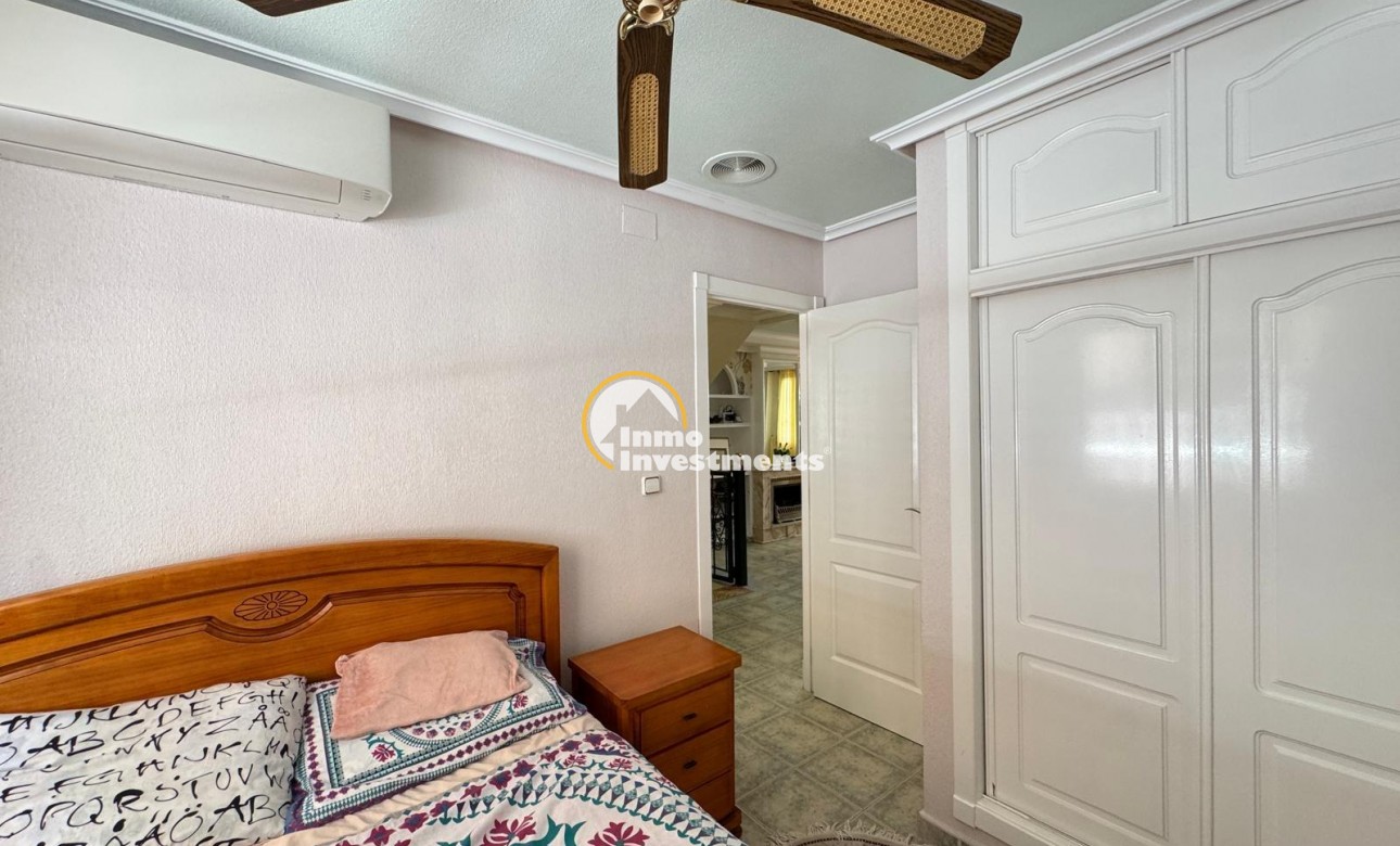 Reventa - Chalet independiente - Guardamar del Segura - Urbanizaciones