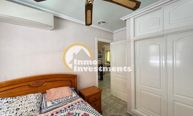 Reventa - Chalet independiente - Guardamar del Segura - Urbanizaciones