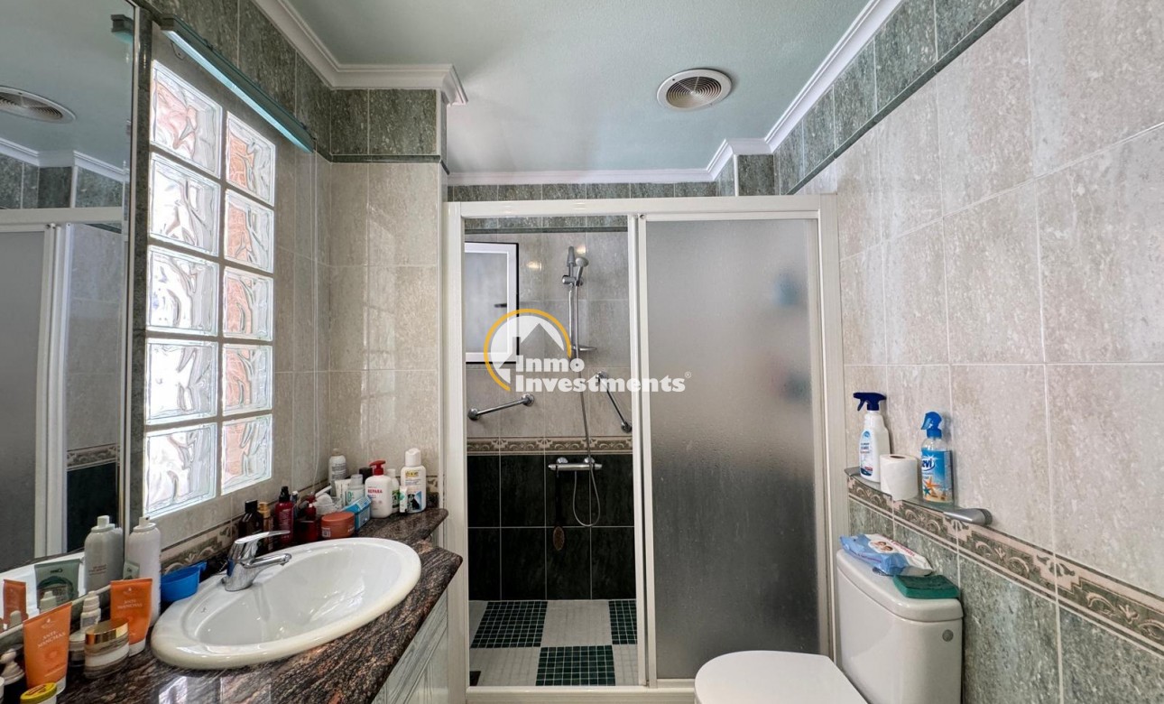 Reventa - Chalet independiente - Guardamar del Segura - Urbanizaciones