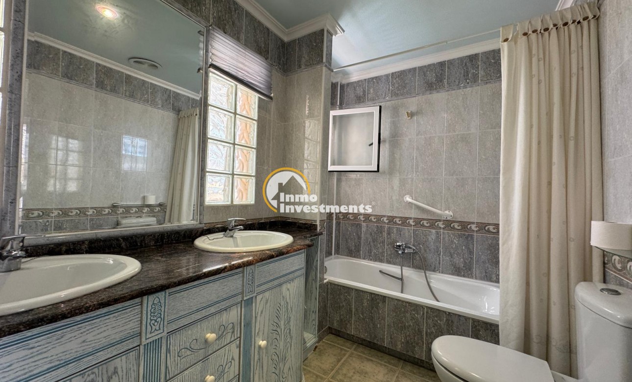 Reventa - Chalet independiente - Guardamar del Segura - Urbanizaciones