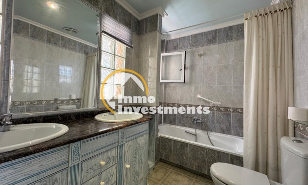 Reventa - Chalet independiente - Guardamar del Segura - Urbanizaciones