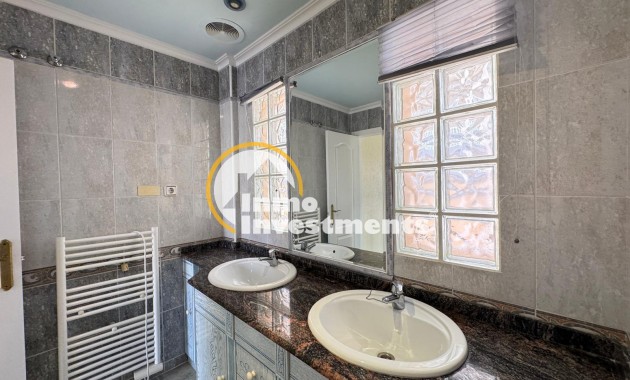 Reventa - Chalet independiente - Guardamar del Segura - Urbanizaciones