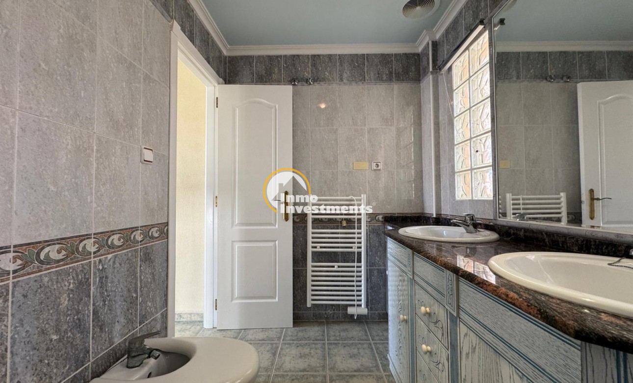 Reventa - Chalet independiente - Guardamar del Segura - Urbanizaciones