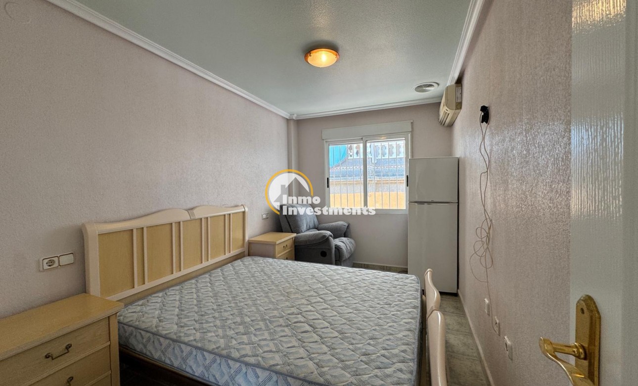 Reventa - Chalet independiente - Guardamar del Segura - Urbanizaciones