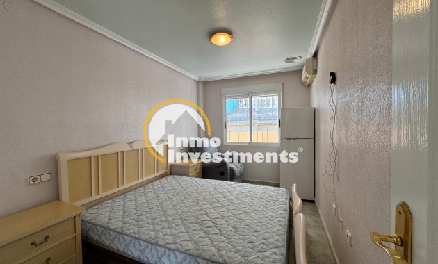 Reventa - Chalet independiente - Guardamar del Segura - Urbanizaciones