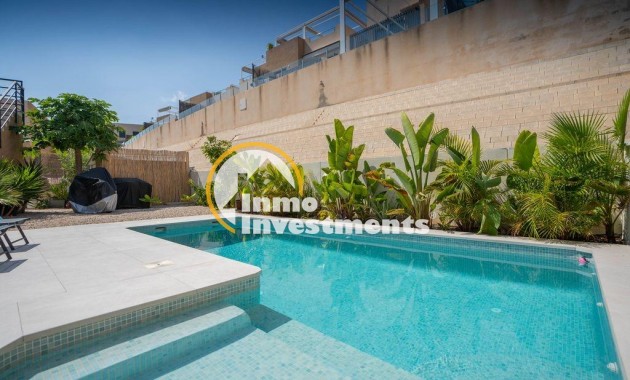 Reventa - Chalet independiente - Orihuela Costa - La Zenia