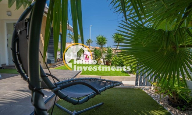 Reventa - Chalet independiente - Orihuela Costa - La Zenia