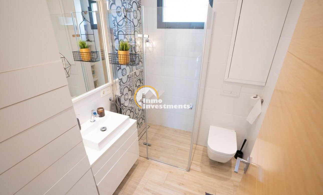 Reventa - Chalet independiente - Orihuela Costa - La Zenia